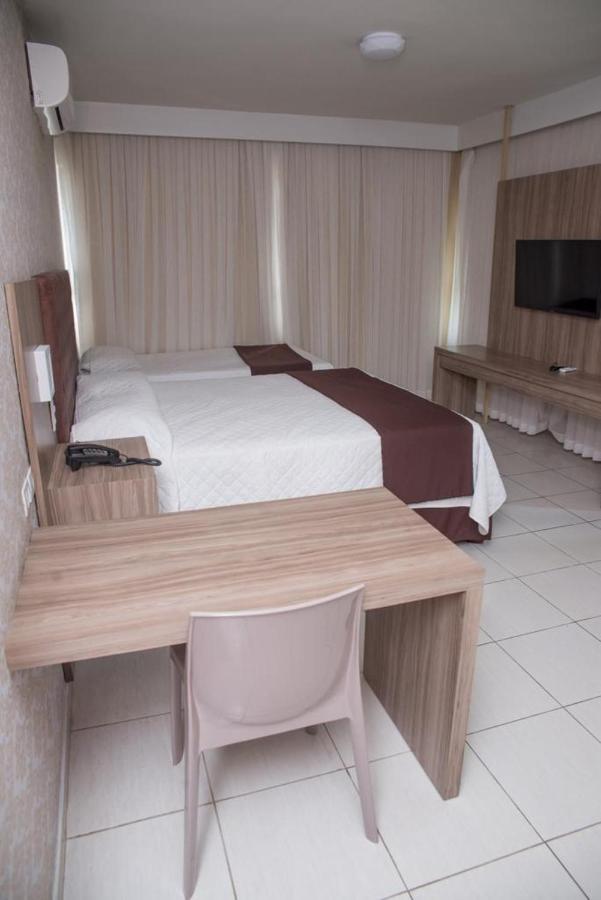Hotel Village Гараньюнс Экстерьер фото